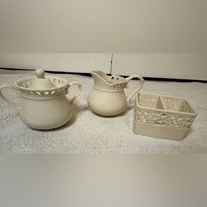 I. Godinger Co Vintage Lace Embossed Ivory Sugar Bowl, Creamer & Sweetner Holder